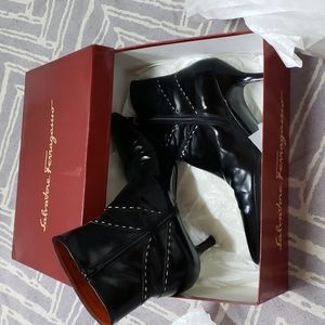 Salvatore Ferragamo Nero Calf Bootie Italian leather boots Mango
